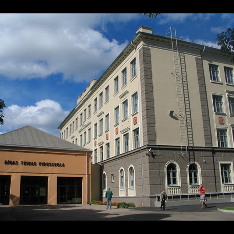 Uzņemšanas rezultāti  10.klasē